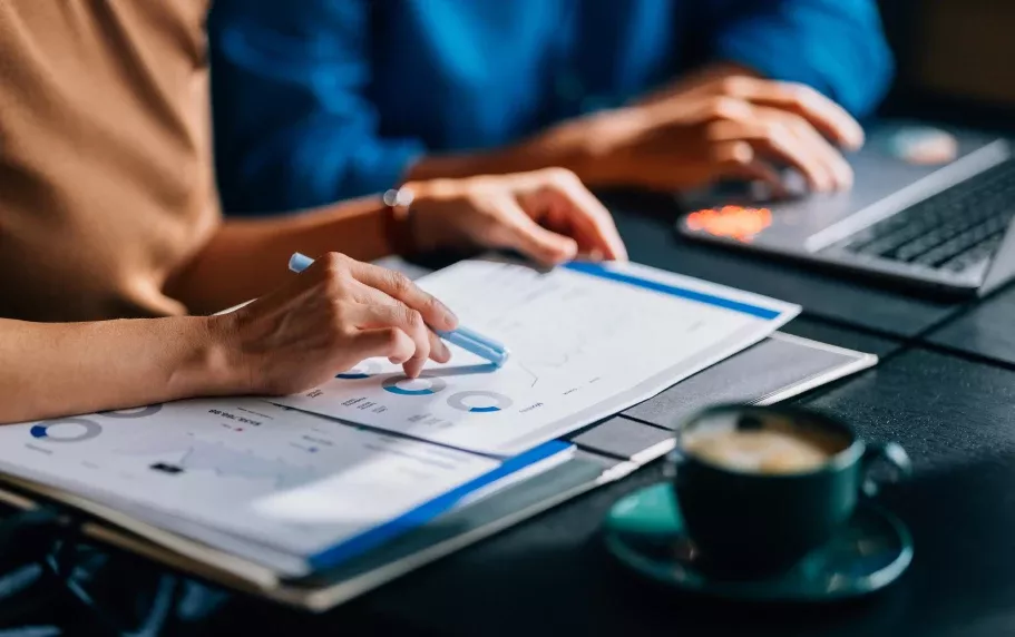 Predictive AI Insights to Spot Business Trends and Opportunities